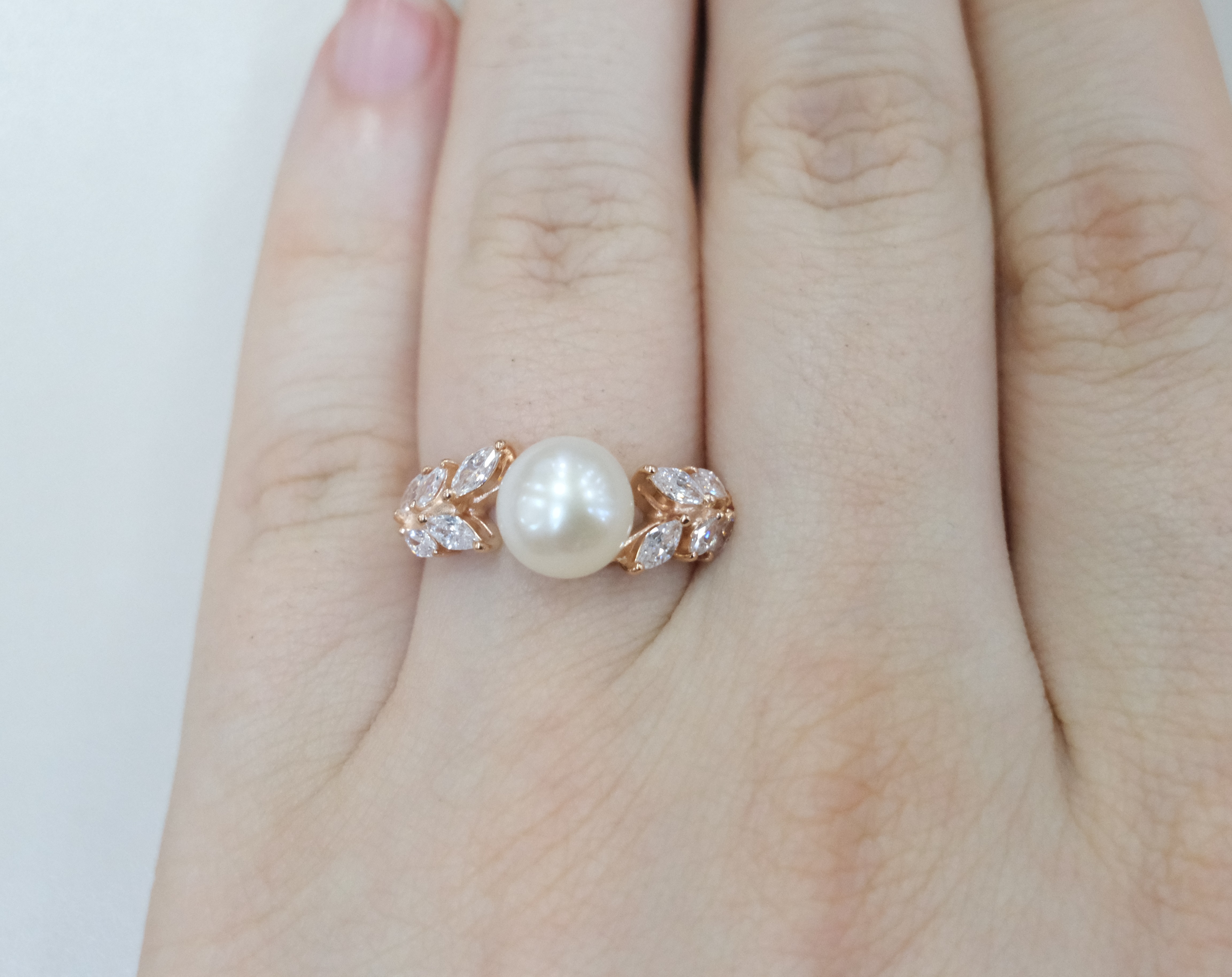 Серебряное кольцо с жемчугом